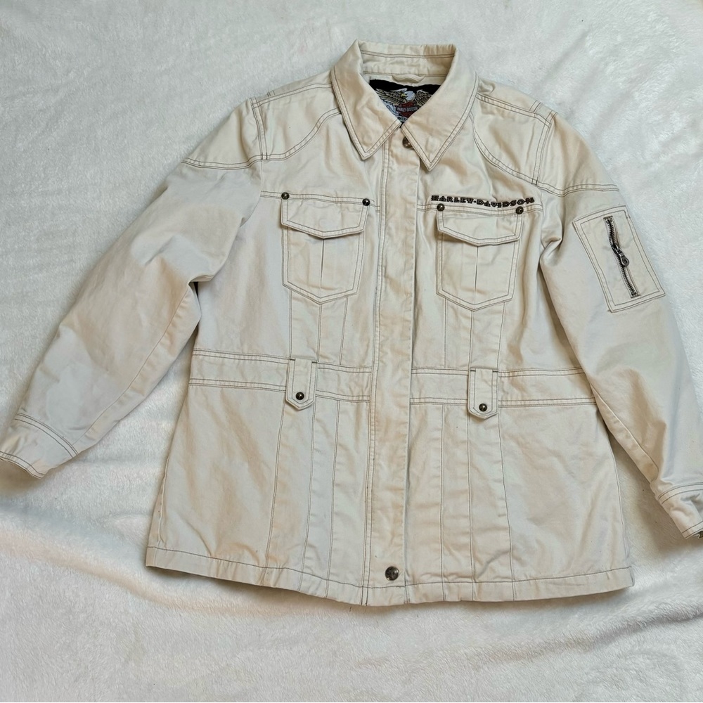 Women’s XL Harley Davidson cream motorcycle/riding jacket. Measurements in photo